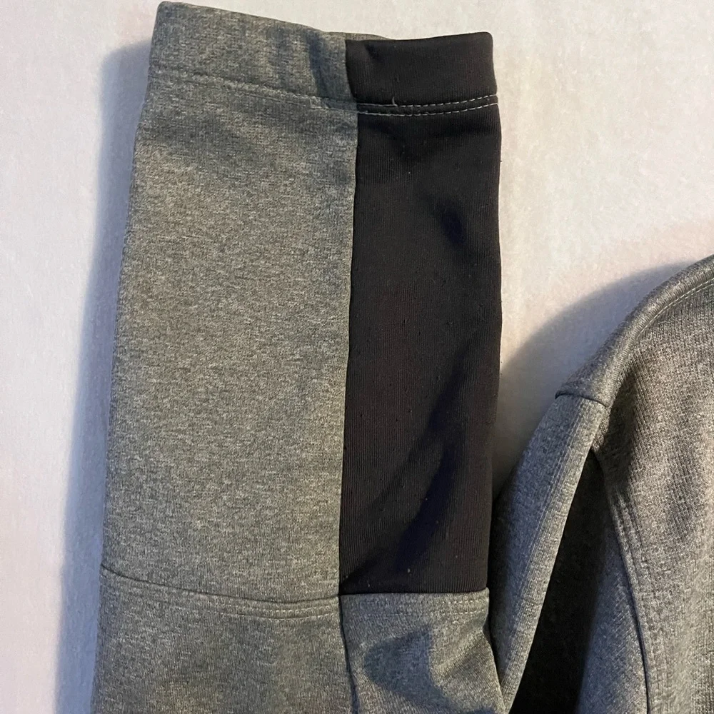 The‎ North Face Gray Performance Jacket  pullover fleece quarter zip